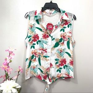Bongo Women’s Ivory Floral Tropical Print Front Tie Sleeveless Top